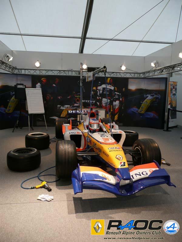 F1-Garage-2